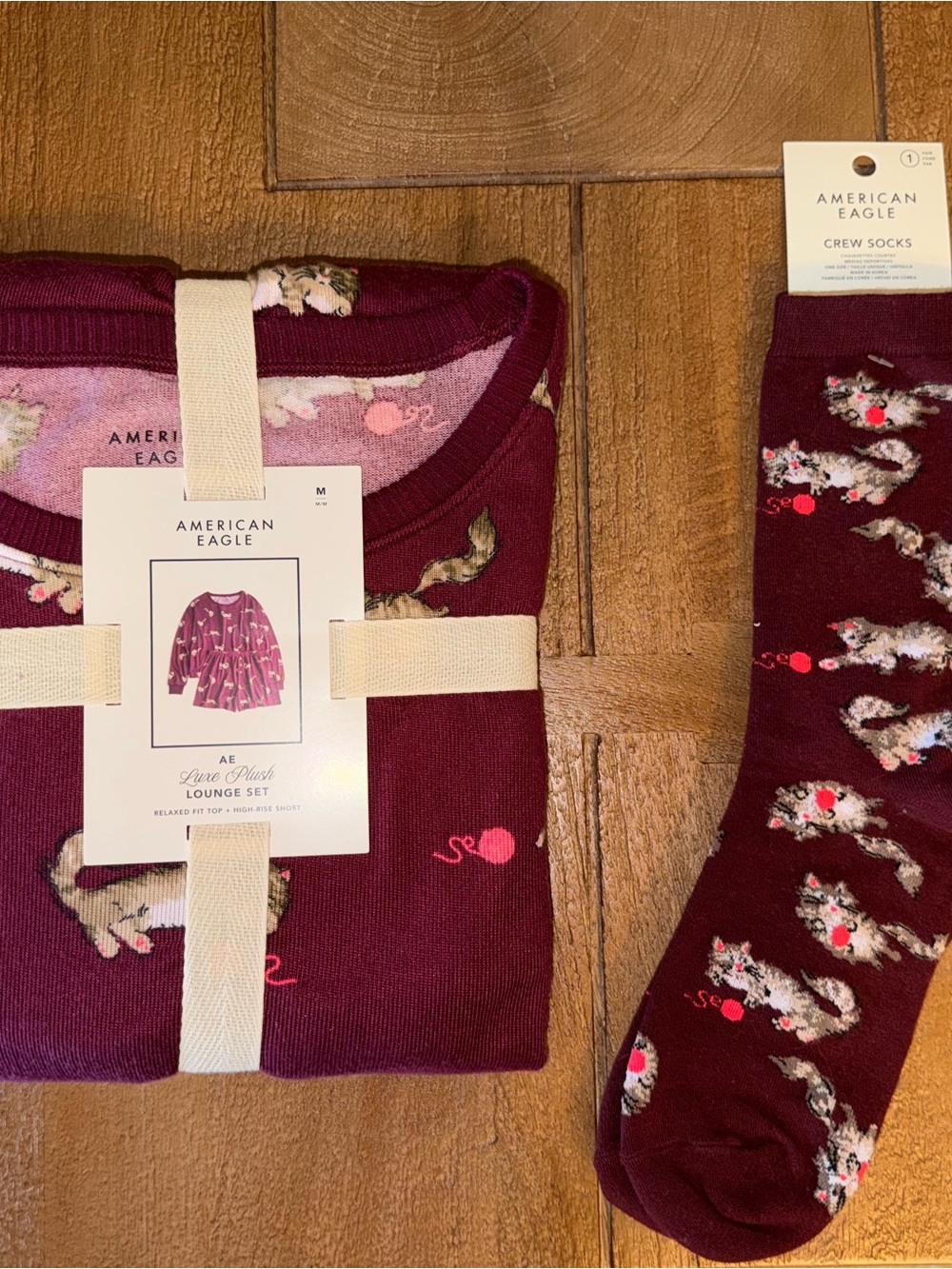 American Eagle Plum Cat Print Plush Lounge Set with Pink Accents